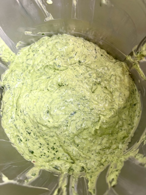 Creamy spinach dip in thermomix bowl