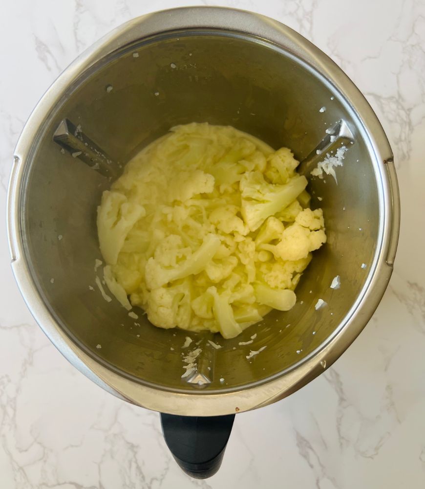 cooked cauliflower in Thermomix bowl