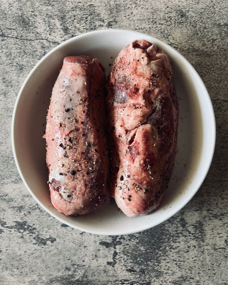 beef shin in white bowl