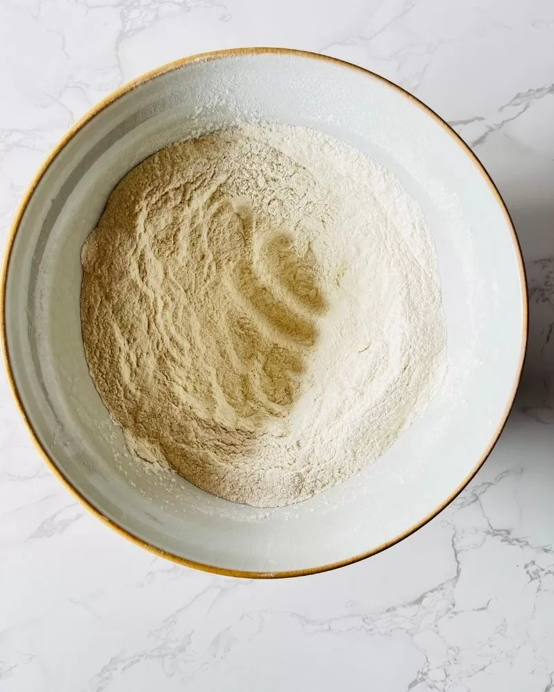 flour mix in bowl