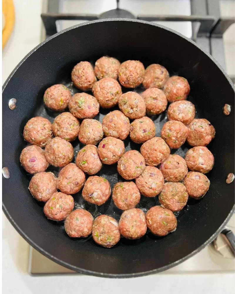 meatballs cooking