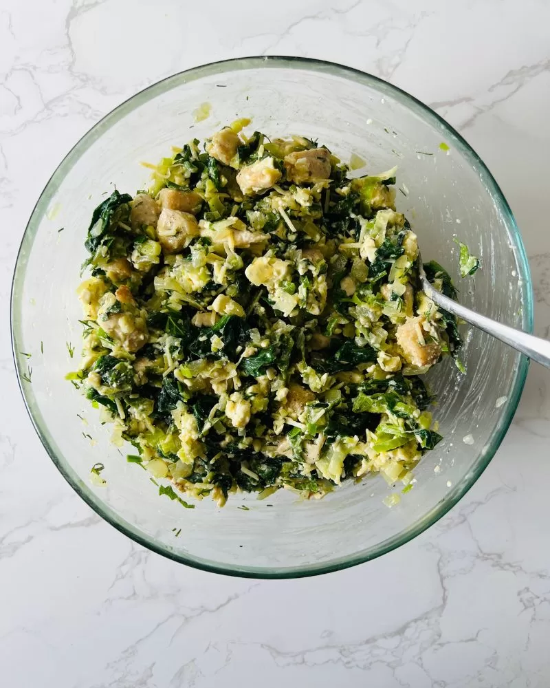 chicken spinach mixture in a glass bowl