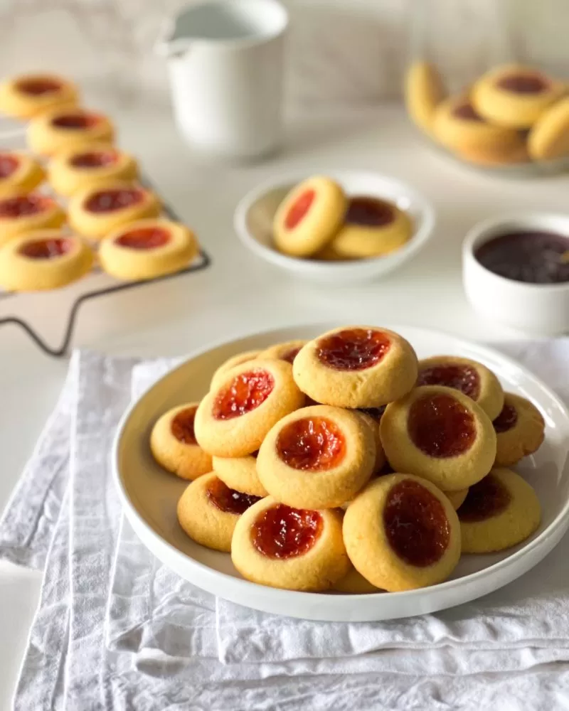 plate of jam drop biscuits